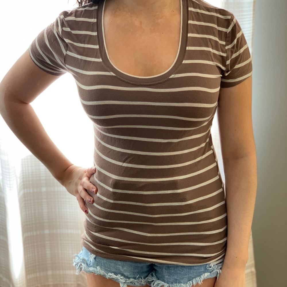 Zenana Outfitters Short Sleeve Deep Crew Neck